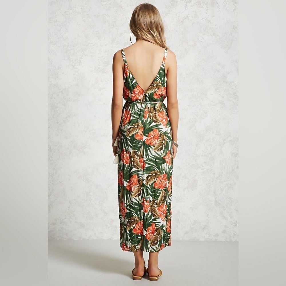 NWT - Forever 21 Plus Contemporary Tropical Dress - Size 0X (XL) - Picture 3 of 4